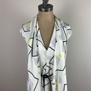 Diane Von Furstenberg sleeveless dress,‎ , 100% silk, Damiana, size 6, EUC